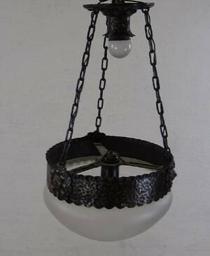 Taklampa med glasskärm A469