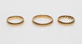 RINGAR, 3 st, 18k guld, vikt ca 13,4 gr.
