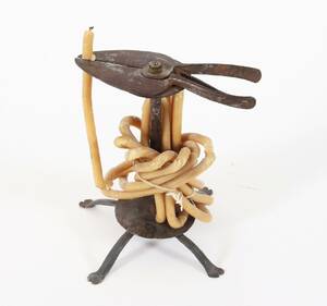 Vaxstapelställ i järn, 1800-tal