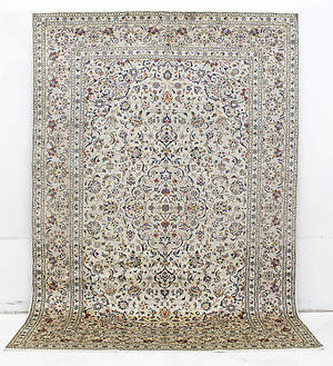 MATTA, Orientalisk, ljus Keshan, 352 x 245 cm.
