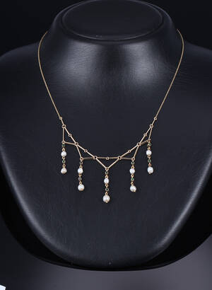 Vintage halskæde af 14 kt. guld med barokke kulturperler og smaragder