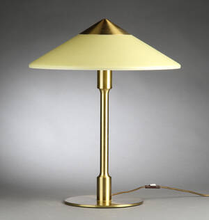 Fog  Mørup. Kongelys bordlampe