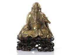 BRONSFIGUR PÅ TILLPASSAT TRÄSTÄLL