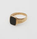 KLACKRING, 18k guld, vikt ca 3,3 gr.