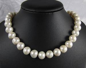 Südseezuchtperlcollier, ca. 11,5 - 12,3 mm