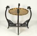 Asiatischer Tabletttisch