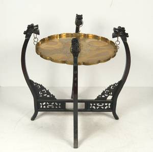 Asiatischer Tabletttisch