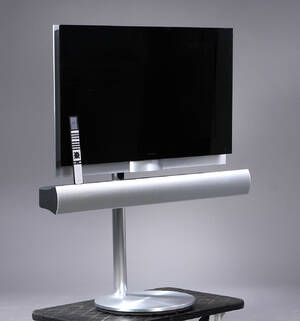 Bang  Olufsen. BeoVision 7-32 med BeoLab 7.1  Denne vare er sat til omsalg under nyt varenummer 4814904