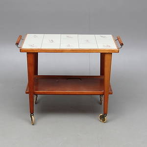 SERVERINGSVAGN, med kakelplattor, 1900-tal.