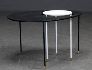 Mathieu Matégot Sofabord model Kangourou black-white