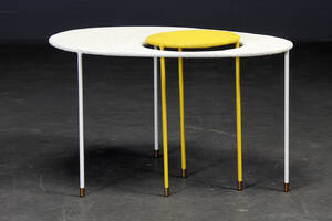 Mathieu Matégot Sofabord model Kangourou white-yellow Denne vare er sat til omsalg under nyt varenummer 4553841