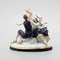 FIGURIN, sittande par, Royal Dux.