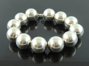 SILVER BALL BRACELET.
