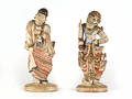 ASIATISCHER MÖNCH UND TEMPELWÄCHTER. 2 Figuren aus Holz, geschnitzt, polychrom gefasst, 1. Hälfte 20. Jahrhundert.