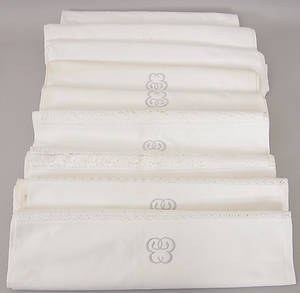 LAKAN MED SPETS OCH BRODYR.