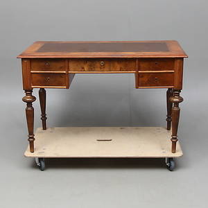 SKRIVBORD, nyrenässans, 1800-tal.