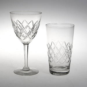 VINGLAS samt ÖLGLAS, 10 delar, slipad dekor, modell Bror, 1900-talets början.