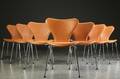 Arne Jacobsen. 8 syverstole model 3107, cognacfarvet læder 8  