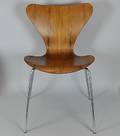 ARNE JACOBSEN. Stuhl aus Palisander.