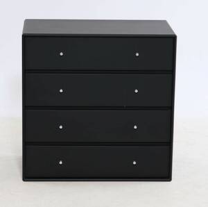 Peter J. Lassen. Montana model 1125, dybde 38 cm.