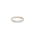 RING, halvallians, 14K vitguld med diamanter, totalt ca 0,8 ct. Vikt 1,9 g.