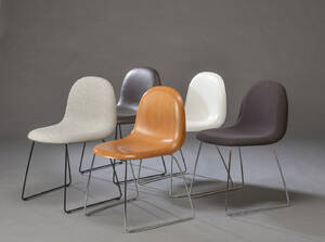 Komplot for Gubi. Et sæt på fem stole 5