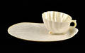 BELLEEK IRELAND. REIZVOLLES GEDECK IN MUSCHELFORM. Mitte 20. Jahrhundert.