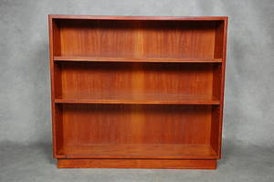 BOKHYLLA, 1900-talets mitt.