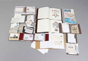 FRIMÄRKSSAMLING, samt Vykort.