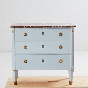 Byrå gustaviansk stil