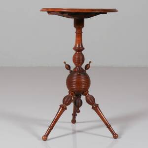 PIEDESTAL  RUNT BORD, 18001900-tal