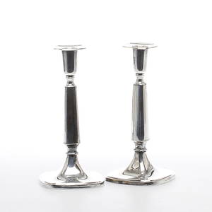 LJUSSTAKAR, ett par, silver, Tore Eldh, Ceson Guldvaru AB. 1900-talets andra hälft.