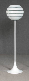 Manhattan standerlampe, hvidlakeret aluminium