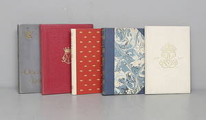 BÖCKER, 5 st, om Sveriges kungahus, 1900-talets första hälft.