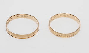 RINGAR, 2 st, 18k guld, vikt ca 3,4 gr.