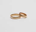 RINGAR, 2 st, 18k guld, vikt ca 11,4 gr.