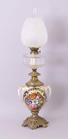BORDSFOTOGENLAMPA, sekelskiftet 18001900.