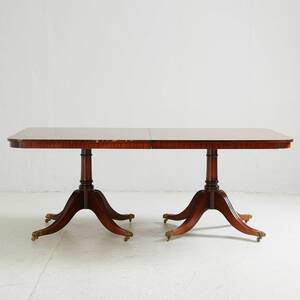 Matbord England mahogny