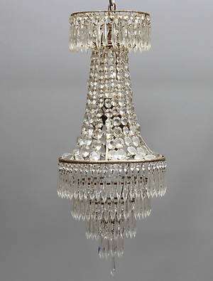 LJUSKRONA, 1900-talets första hälft. Höjd ca 75 cm.