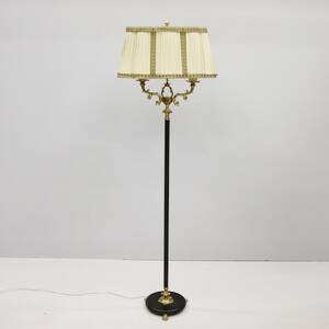 Golvlampa