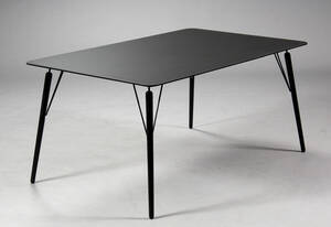 Henrik Pedersen. Spisebord Model Air, 160x100, sort