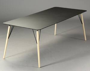 Henrik Pedersen. Spisebord Model Air, 205x100, sort Denne vare er sat til omsalg under nyt varenummer 4765593