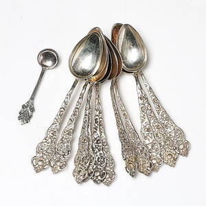 TESKEDAR samt SALTSKED 12 delar, silver. Vikt 112 gram.