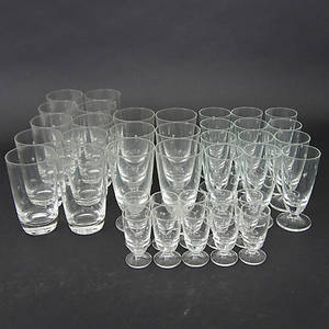 GLASSERVIS, slipad sjärndekor.