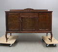 SIDEBOARD, 1920-tal.