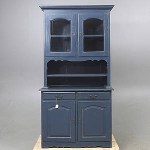 SKÅP, allmogestil, 1900-tal.