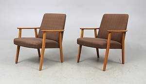 KARMFÅTÖLJER, ett par, 1960-tal.