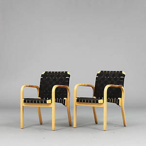KARMSTOLAR, ett par, modell 45. Alvar Aalto för Artek.