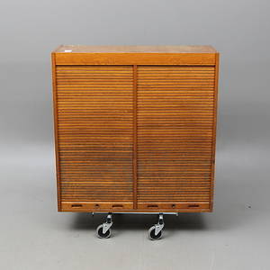 JALUSISKÅP, 1900-tal.