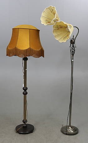 GOLVLAMPOR, 2 st, 1900-talets andra hälft.